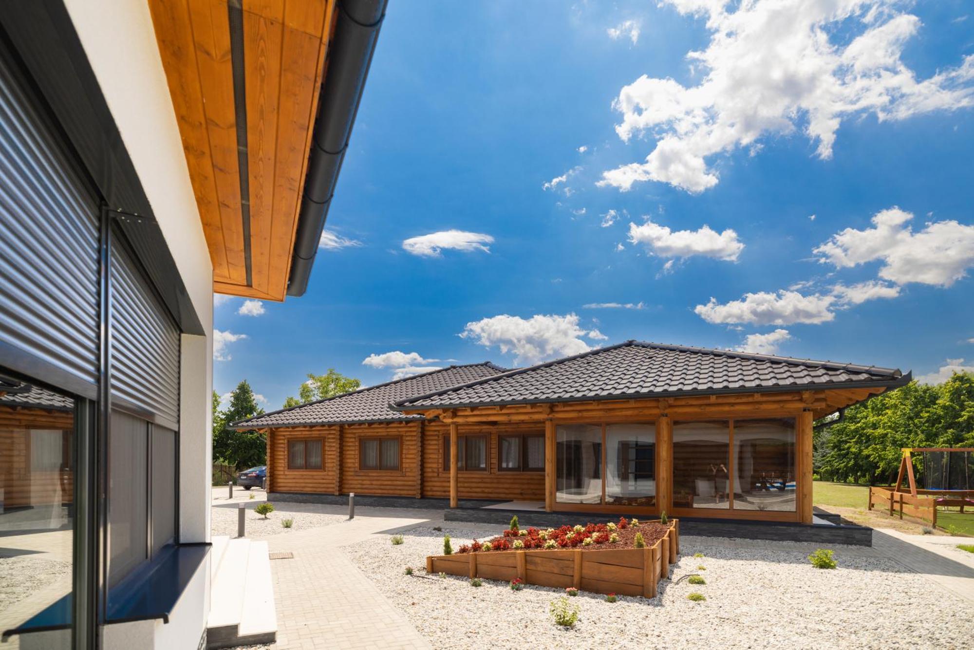 Mitosz Apartman Gyomaendrőd Exteriér fotografie